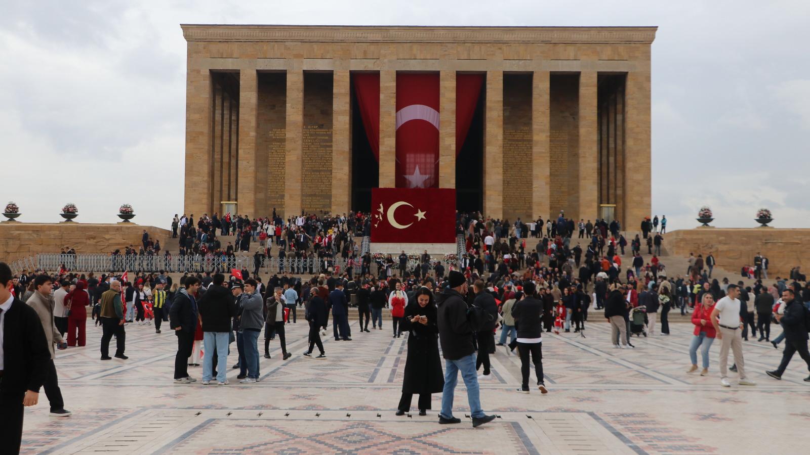 29 Ekim'de Anıtkabir'e ziyaretçi akını 🇹🇷