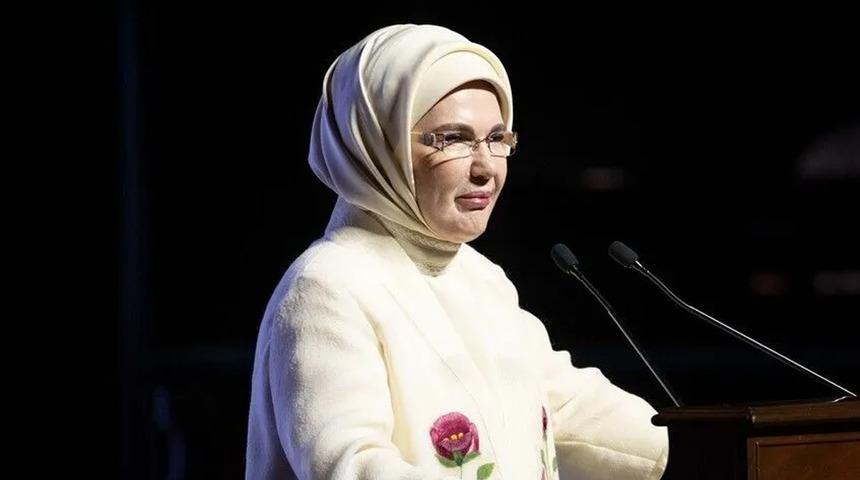 Emine Erdoğan'dan 29 Ekim mesajı: 103 yıl önceki mücadele, güçlenen Türkiye'nin temellerini oluşturdu