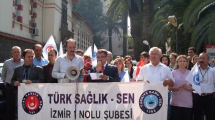 Sağlık&ccedil;ılar hastane yanındaki baz istasyonlarına tepki g&ouml;sterdi