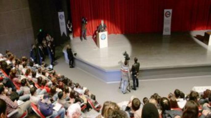 "Yerli otomobili dış bor&ccedil;la yapacaksanız yapmayın daha iyi"