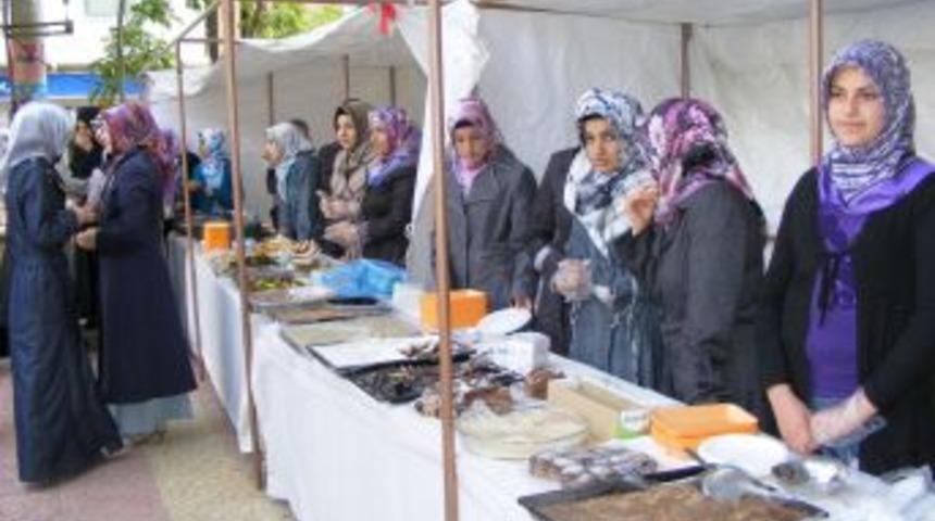 M&uuml;ft&uuml;l&uuml;k'ten Kız Kur'an Kursu yararına kermes