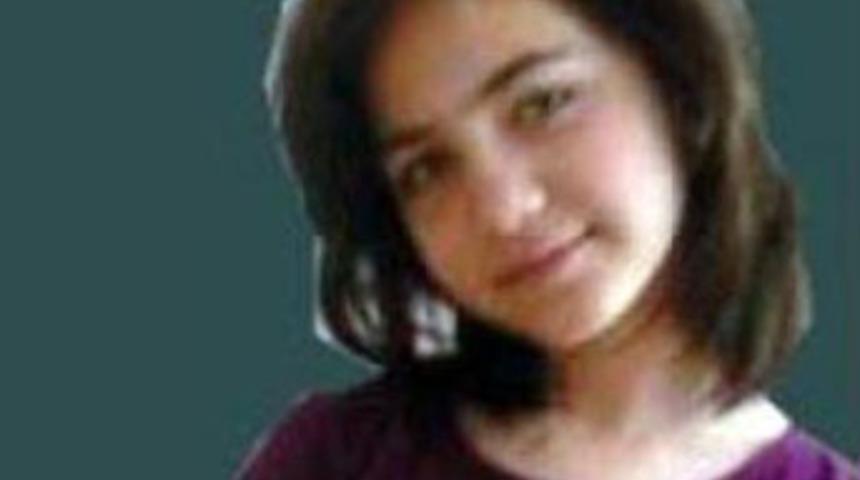 K&uuml;&ccedil;&uuml;k kızı k&ouml;pek korkusu &ouml;ld&uuml;rd&uuml;