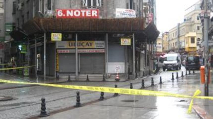 Ş&uuml;pheli paketten cam par&ccedil;aları &ccedil;ıktı