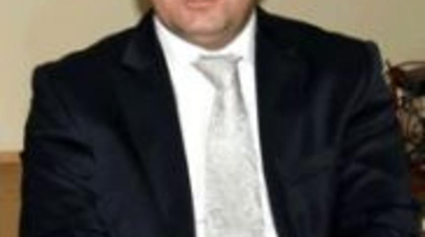 Ankara se&ccedil;iyor, Uşak sevmiyor