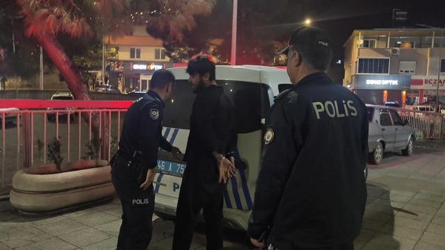Annesini bıçakla rehin aldı, çığlıklar ortalığı inletti! Kahramanmaraş ta mahalle fena karıştı 7