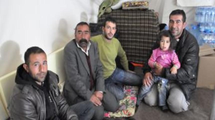 &Ccedil;adır kentlerde komşular &ccedil;ay sohbetinde buluşuyor