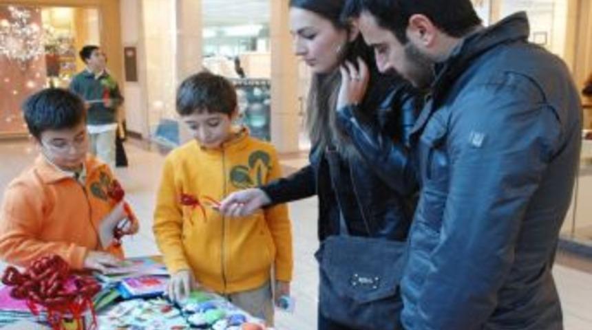 K&uuml;lt&uuml;rl&uuml; &ouml;ğrencilerden l&ouml;semili &ccedil;ocuklara destek