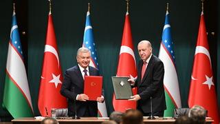 T&uuml;rkiye ile &Ouml;zbekistan arasında 5 anlaşma imzalandı