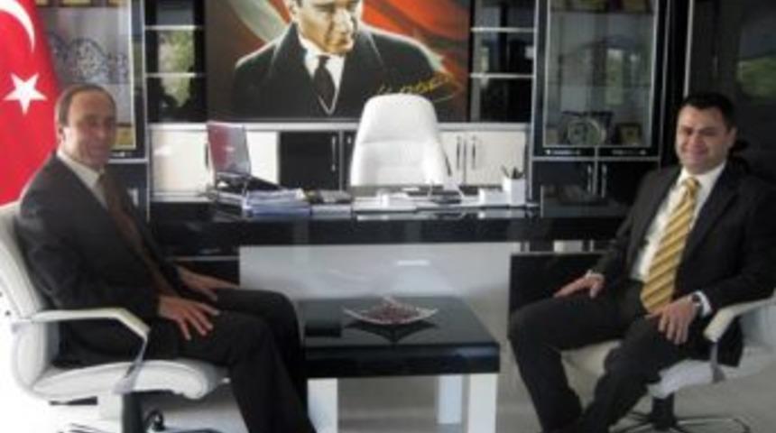 Manisa Emniyet M&uuml;d&uuml;r&uuml; Aydemir, Kaymakam Otcu'ya veda ziyareti yaptı