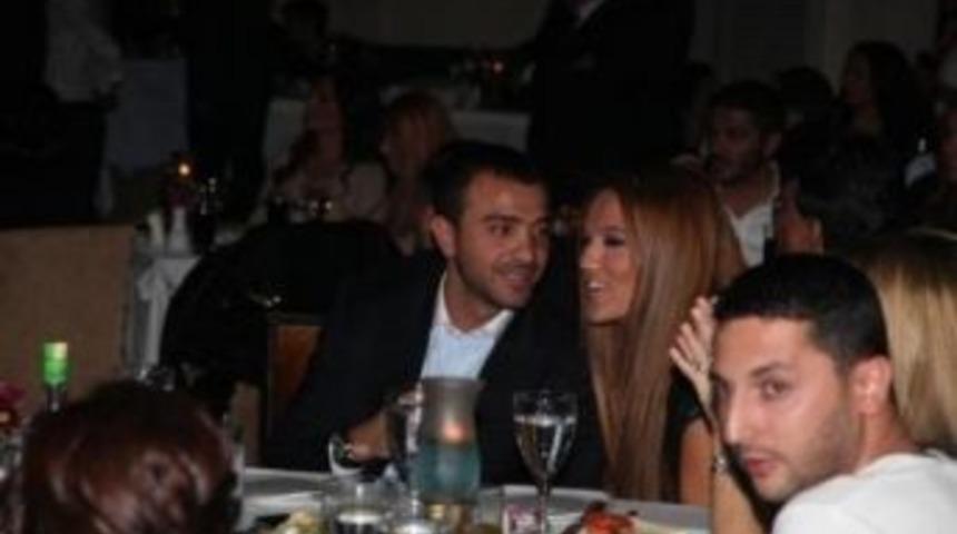 Demet Akalın g&ouml;nl&uuml;n&uuml; Okan Kurt'a kaptırdı