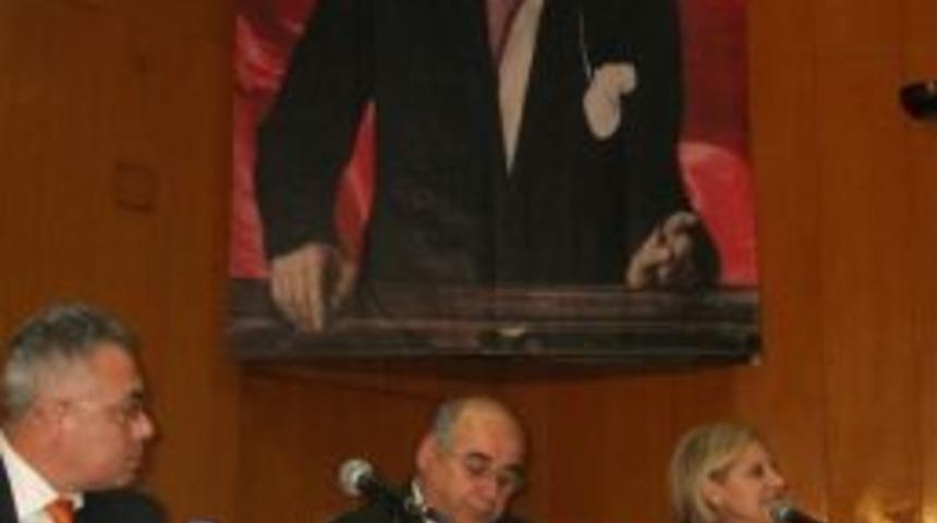 ADD Genel Başkanı &Ccedil;&ouml;laşan: Abd&uuml;lmecit sempozyumu, bilimin siyasallaşması