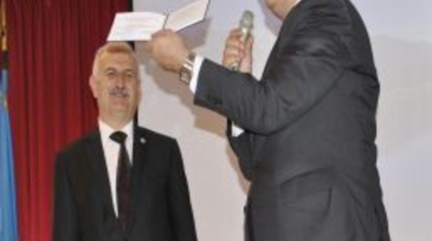 Kazak &uuml;niversitesinden Rekt&ouml;r Ko&ccedil;ak'a &lsquo;fahri profes&ouml;rl&uuml;k&rsquo;