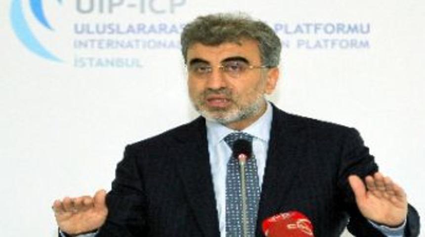 Bakan Yıldız: Enerjide dışa bağımlılığı azaltmada ısrarlıyız