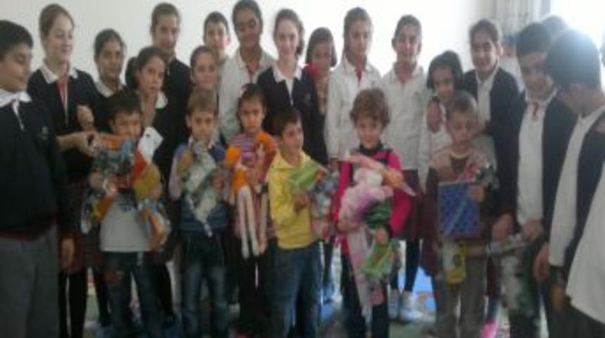 Öğrenciler, kardeş sınıf projesi ile tanışıyor