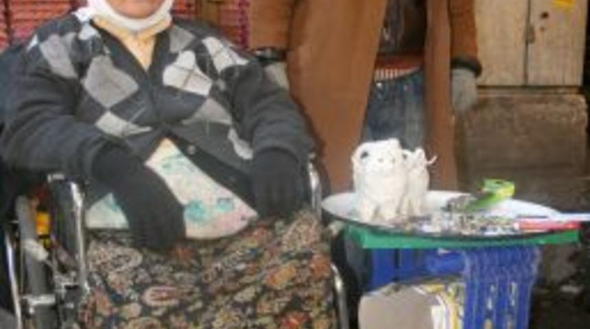 Vefakar koca, eşi i&ccedil;in yetkililerden yardım bekliyor