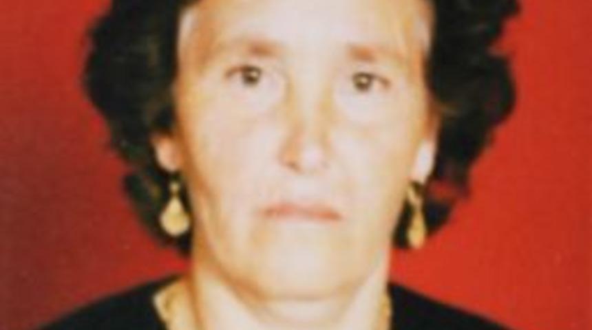 66 yaşındaki ikinci eşini t&uuml;fekle vurarak &ouml;ld&uuml;rd&uuml;