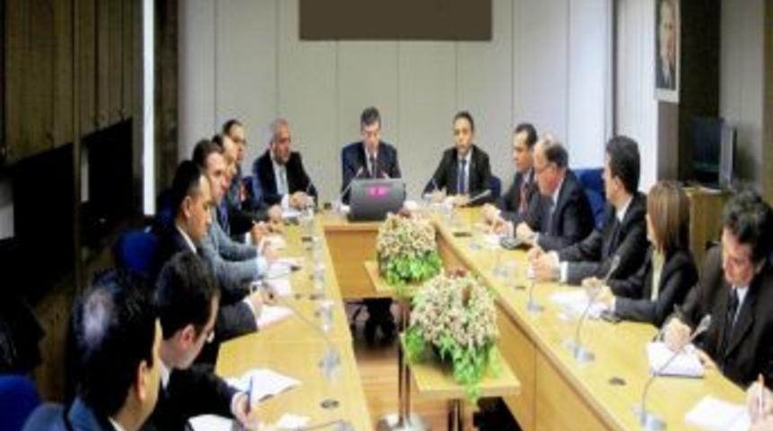 Antalya, K&ouml;rfezi&rsquo;ndeki 12 il&ccedil;e deniz yoluyla birbirine bağlıyor