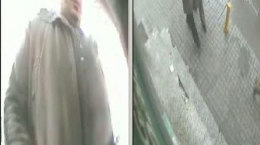 Kredi kartı dolandırıcısının oyununu polis bozdu