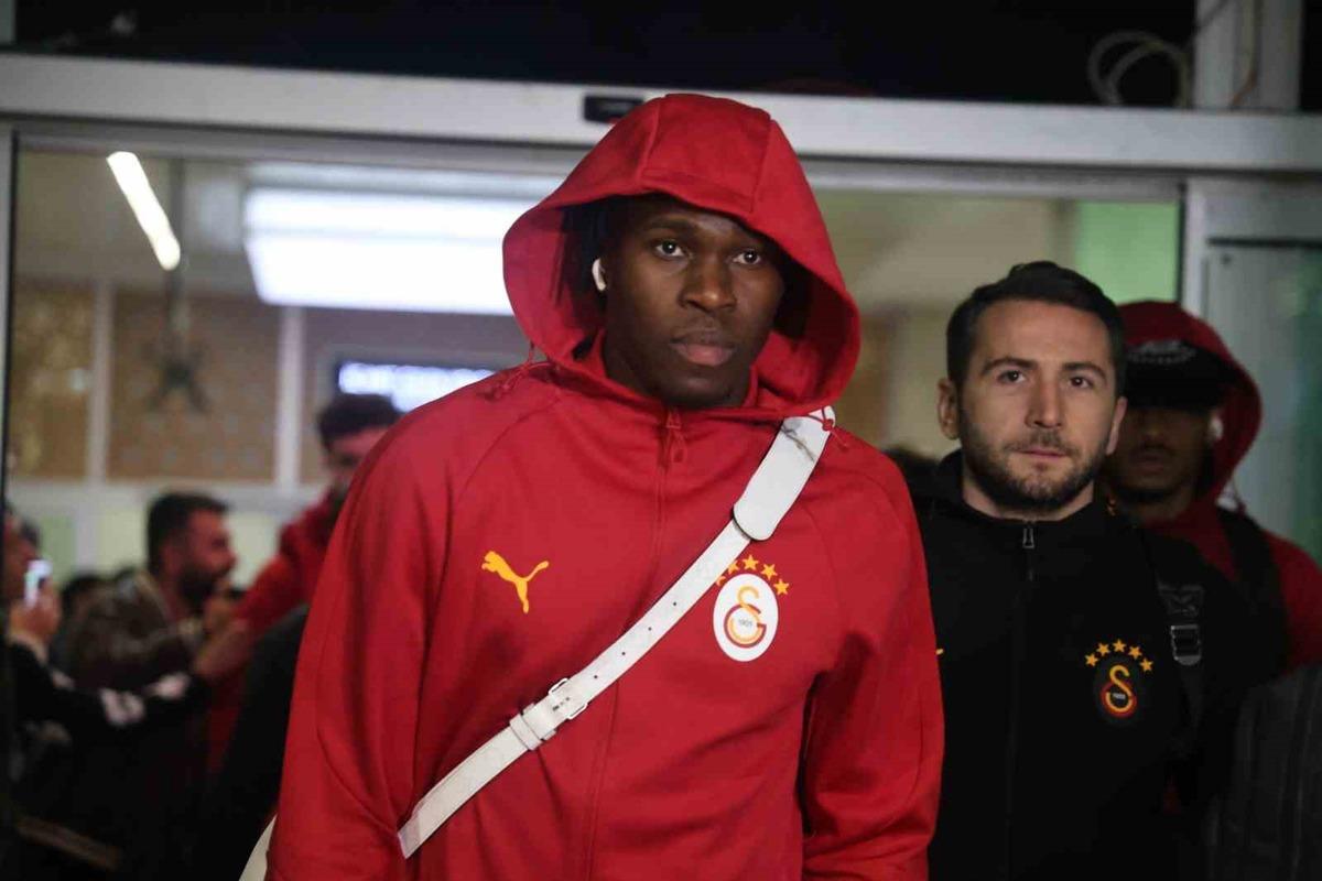 Galatasaray kafilesi 2 eksikle Konya’da! 1