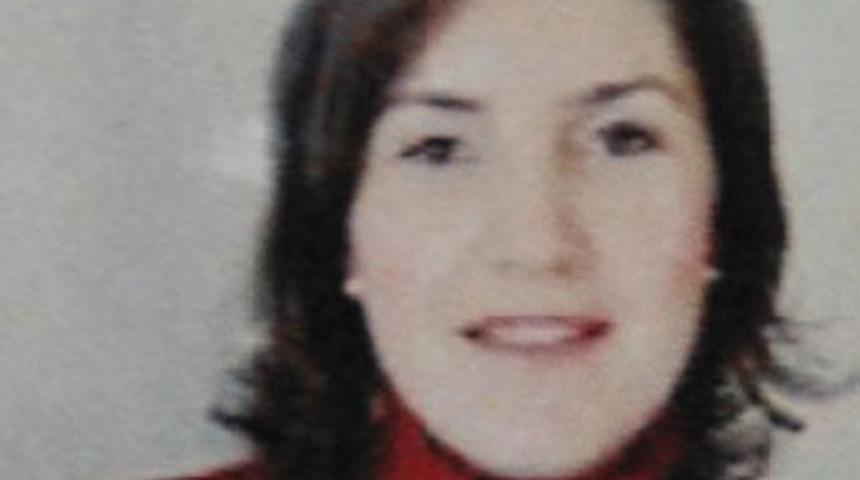 Kadın &ouml;ğretmenin sır intiharı