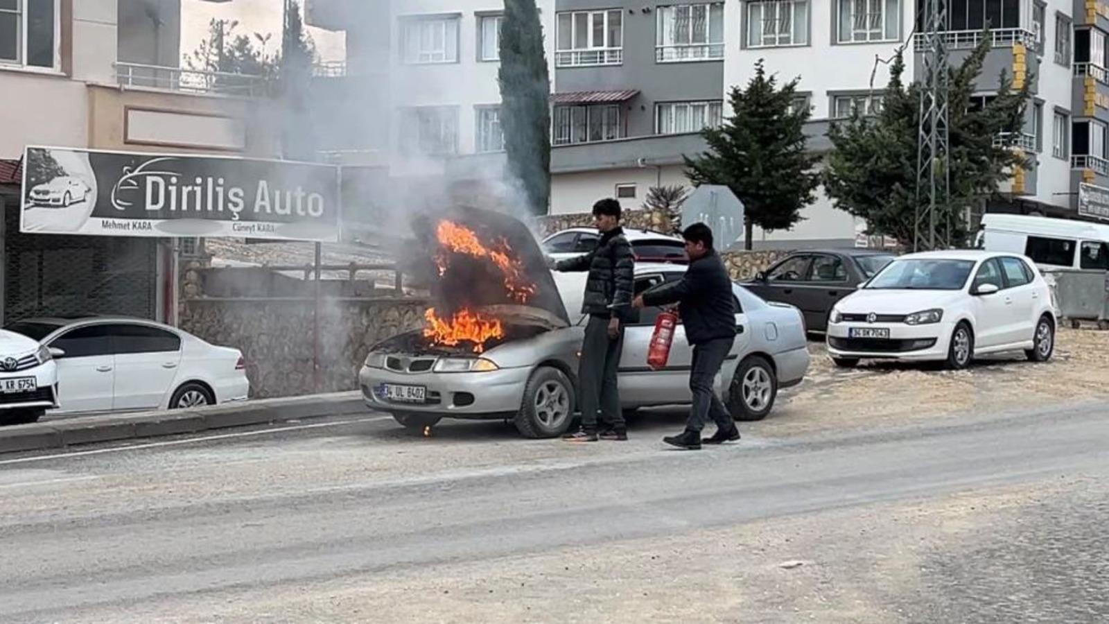Yer: Adıyaman! Seyir halindeki otomobil alev aldı