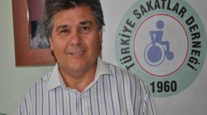 'Engelliler adına para toplayanlara itibar etmeyin'