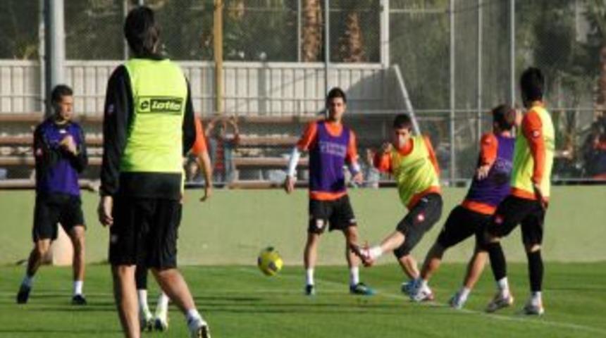 Adanaspor'da hedef 3 ma&ccedil;ta 9 puan