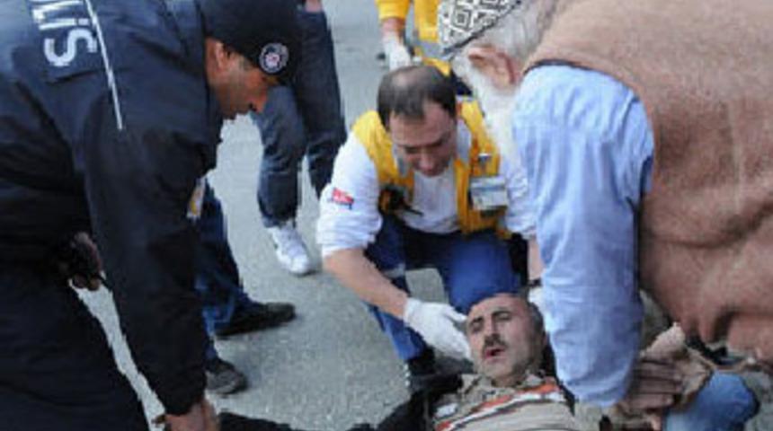 Hastaneye &ouml;nce kendisi, sonra bacağı gitti