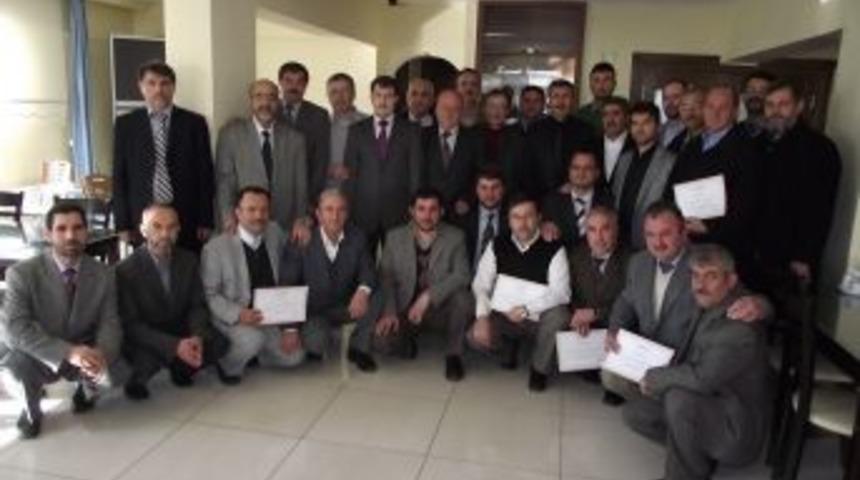 'Y&uuml;z Y&uuml;ze Vaaz' kursunu bitirenlere belge verildi