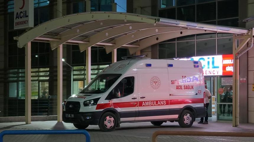 Yemek sofrasında evlat dehşeti: Babasını bıçakla öldürdü