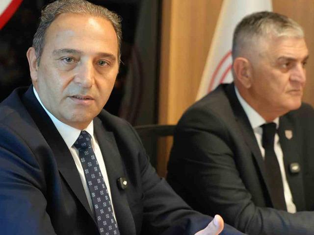 Fuat &Ccedil;apa: "Samsunspor gerekirse devre arasında yeni bir takım kurar"