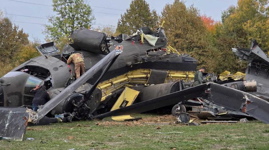 İtalyan askerlerini taşıyordu! Bosna Hersek'te EUFOR'a ait helikopter düştü
