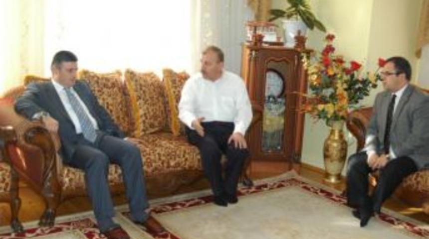 Balıkesir Valisi Arslan taziyede