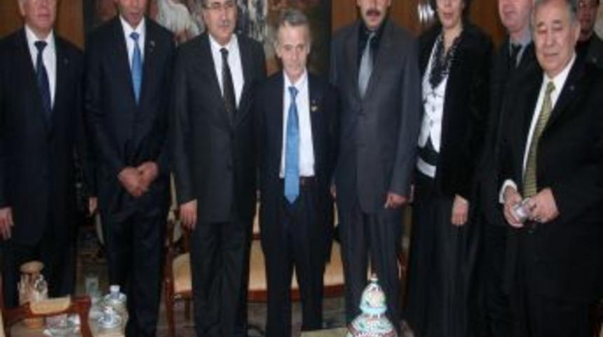 Kırımoğlu: T&uuml;rkiye ile &ccedil;ok yakınız