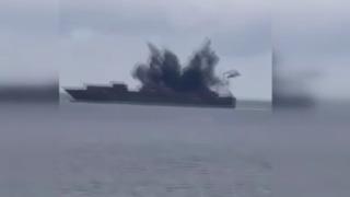 Son dakika: Deniz dronlarıyla saldırdılar: Karadeniz'de dev gemiyi batırdılar