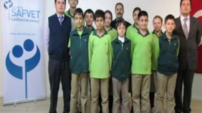 Nil&uuml;fer Eğitim Kurumları Matematik Olimpiyatı'ndan 53 madalya aldı