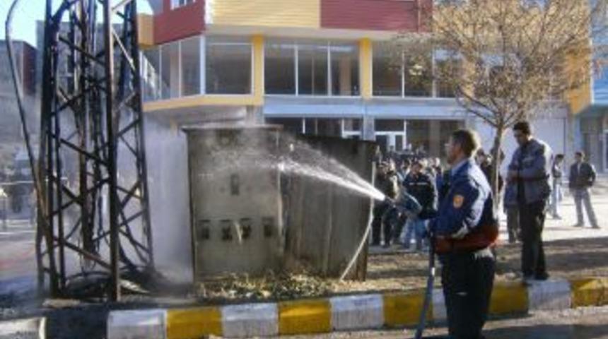 Doğubayazıt'ta ka&ccedil;ak elektrik kullanımı trafo yangınlarını arttırdı