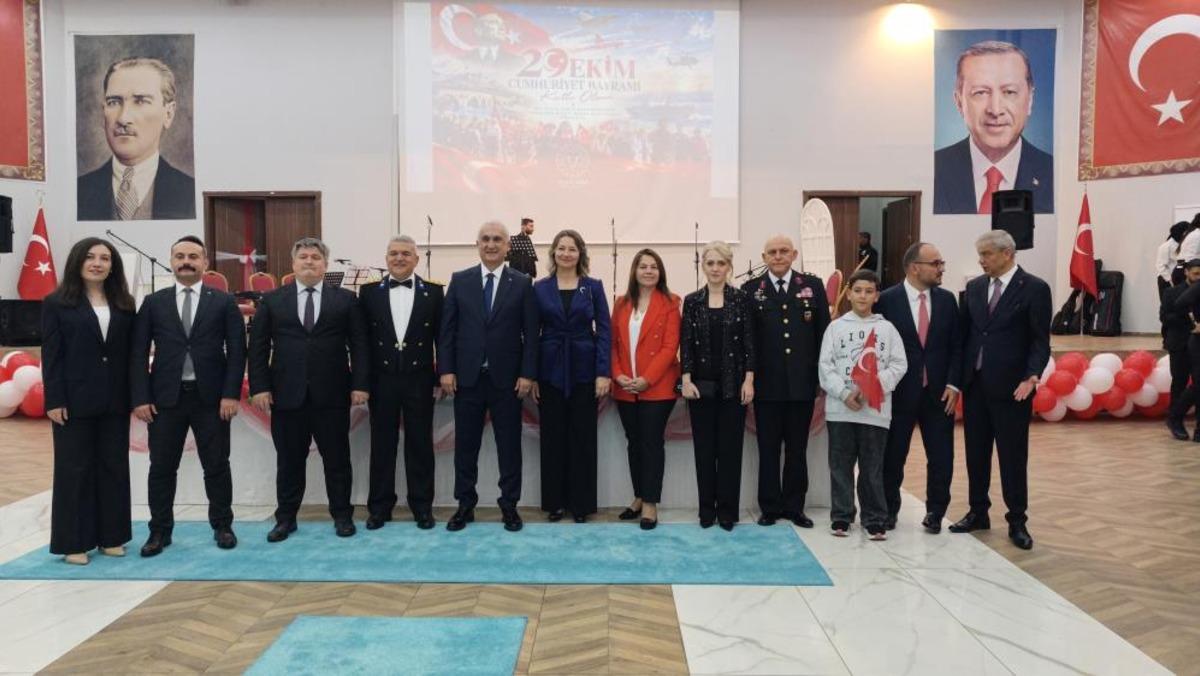 Muş’ta Cumhuriyet Bayramı resepsiyonu düzenlendi 2