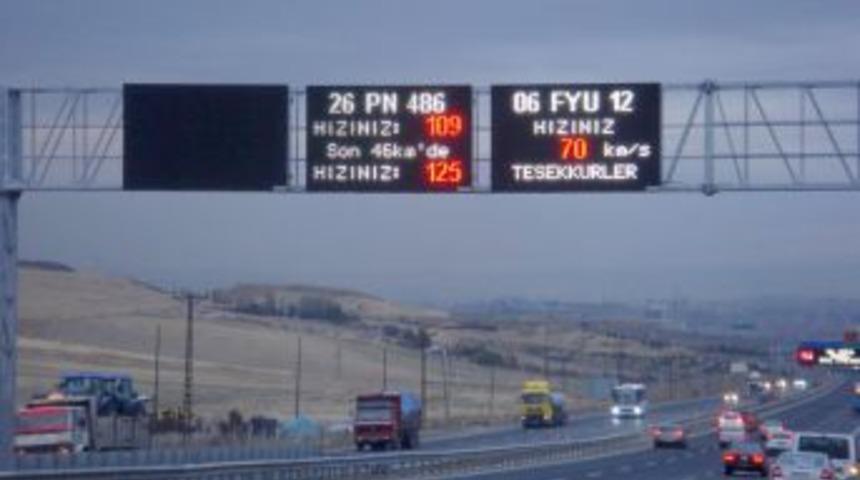 Hızlı şof&ouml;rler plakalı dijital radara yakalanıyor