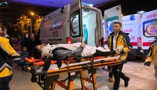 İnegöl’de otomobille motosiklet çarpıştı: 2 kardeş yaralandı