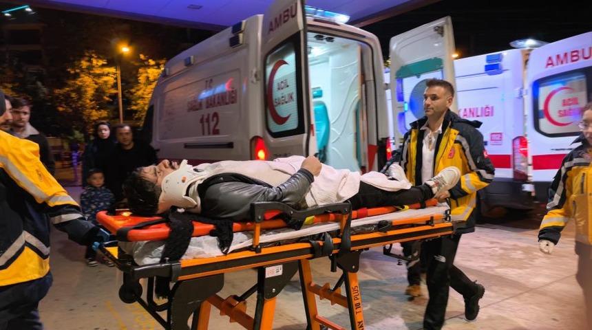 İnegöl’de otomobille motosiklet çarpıştı: 2 kardeş yaralandı