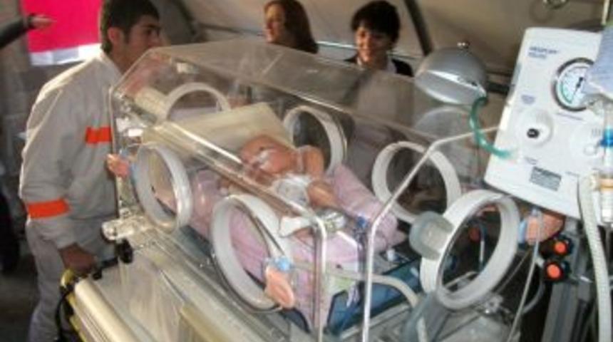 Hastanedeki 6.9'luk deprem tatbikatı nefes kesti