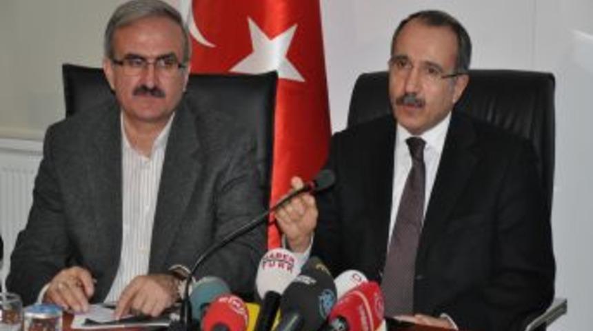 Milli Eğitim Bakanı &Ouml;mer Din&ccedil;er