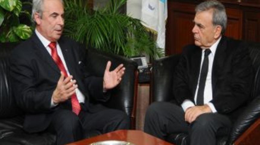 Kemeraltı esnafı Başkan Kocaoğlu'ndan destek istedi