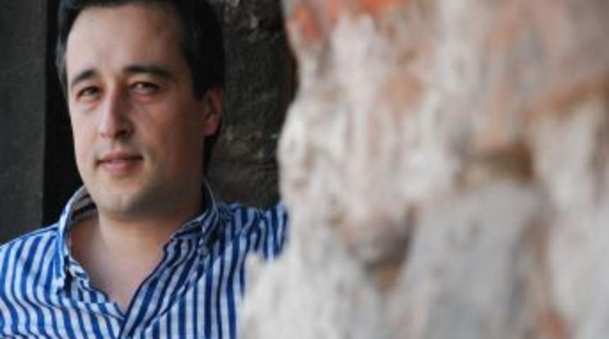 Ag&acirc;h&rsquo;tan Ehl-i Beyt sevgisi &uuml;zerine yeni eser