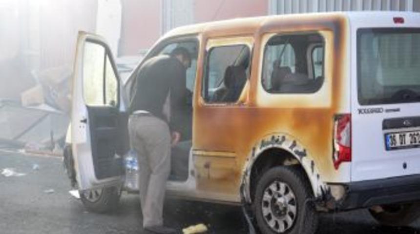 Toptancılar halindeki tahta balyalar yandı