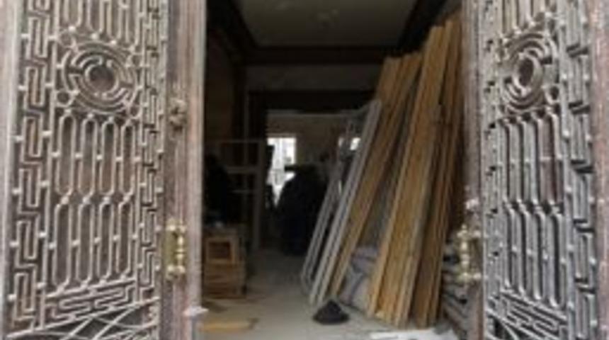 İzmir'deki tarih&icirc; M&uuml;lkiyeliler Birliği binası restore ediliyor