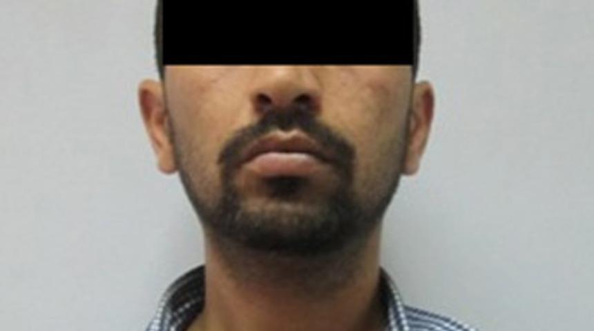 Duş sapığını sesi yakalattı