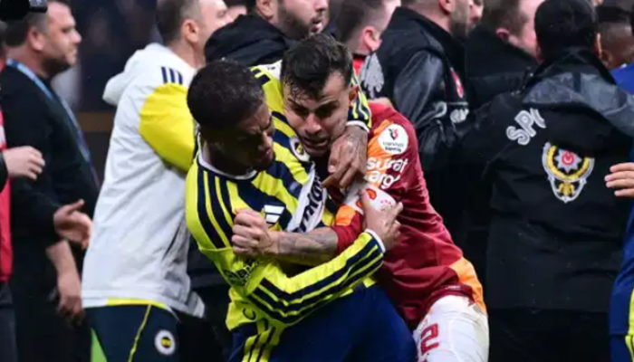 Galatasaray-Fenerbah&ccedil;e derbisinin faturası kesildi! Abd&uuml;lkerim Bardakcı ve Archie Brown'un cezaları belli oldu