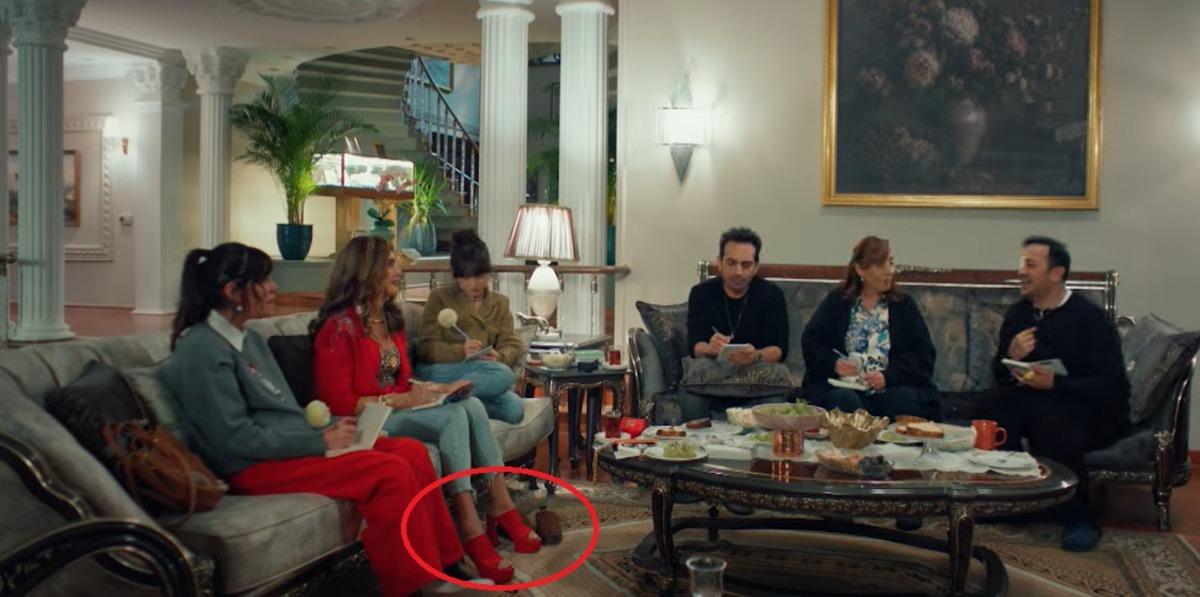 İzlerken kimse fark etmedi! Tuzlu Kahve deki çekim hatası ortaya çıktı 2